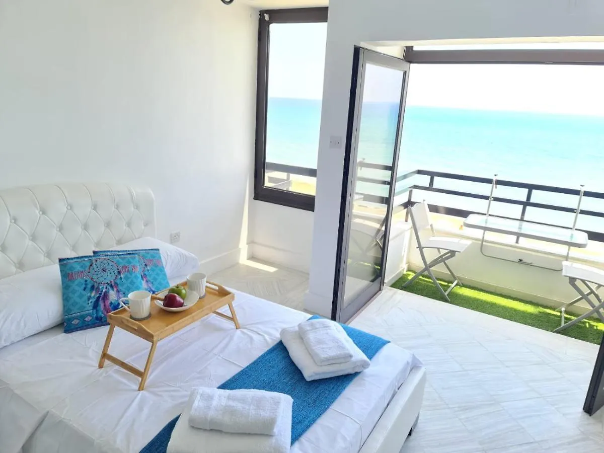 Apartament Beach Serenity Studio On Makenzy Larnaca Cypr