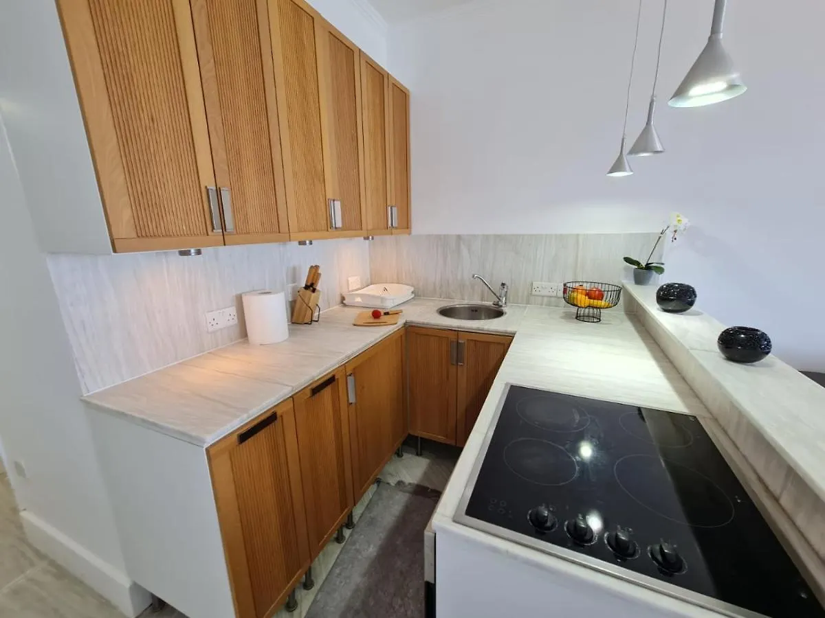 Beach Serenity Studio On Makenzy Larnaca